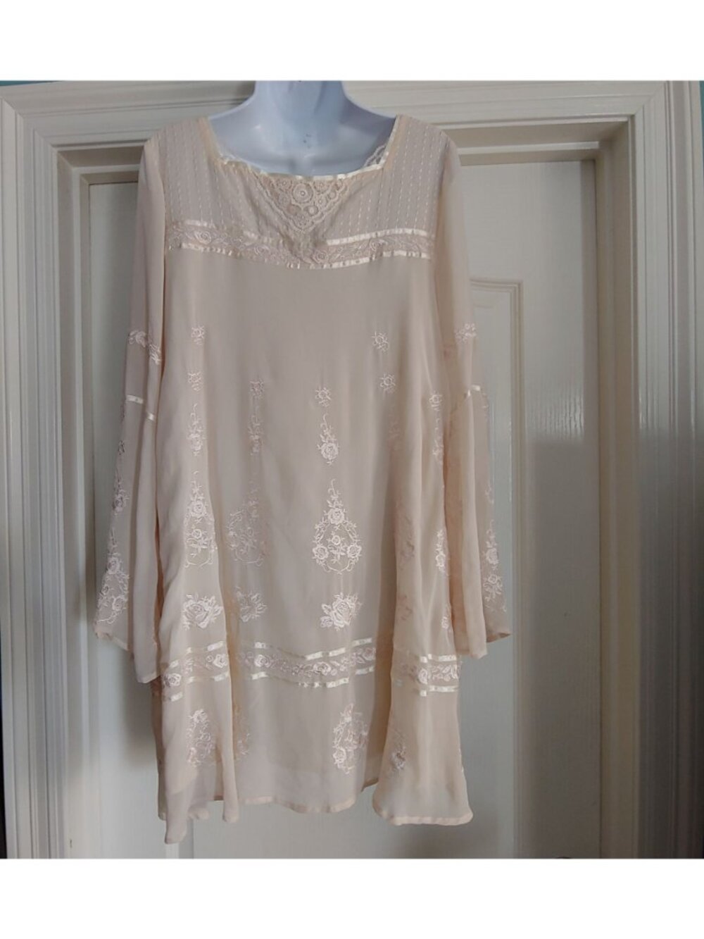 Free People Embroidered Dress Fairycore Festival Romantic Boho Ethereal M - Picture 3 of 15